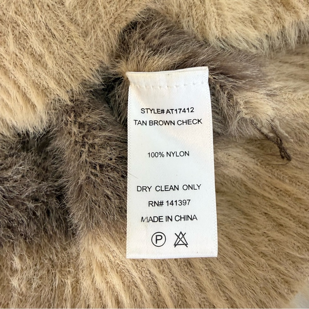 ASTR The Label Faux Fur Check Cardigan in Tan & Brown Checked Size Medium - Picture 9 of 12